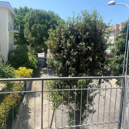 Via Pesaro A/C Daire Marcelli Dış mekan fotoğraf